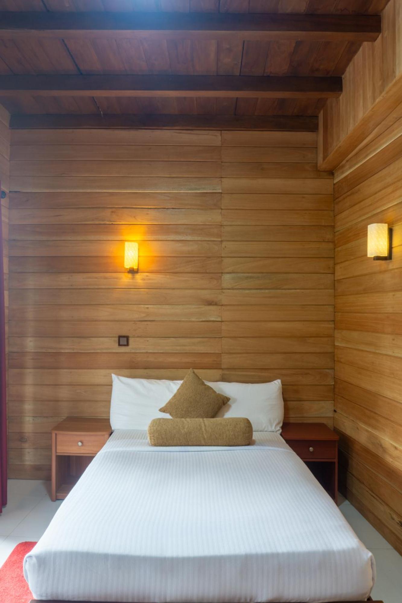 Refresh Inn Ella Extérieur photo